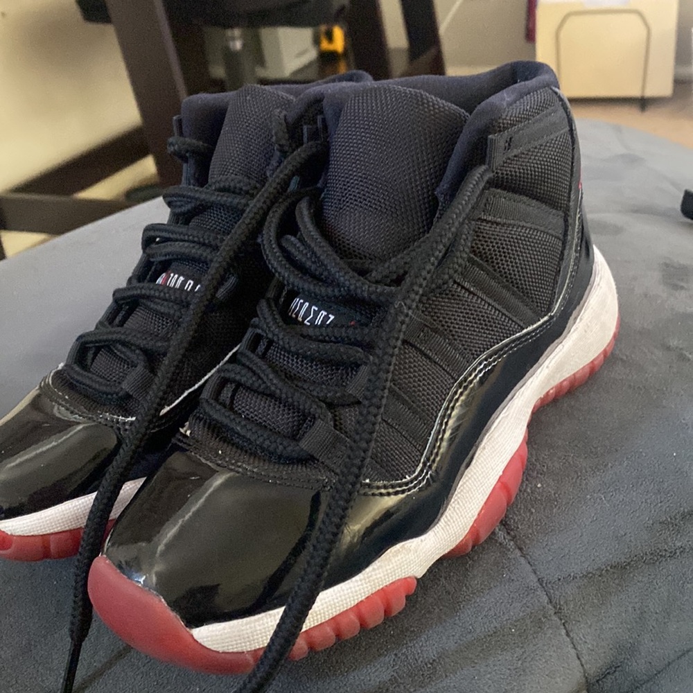 Air Jordan 11 - Retro “Bred”